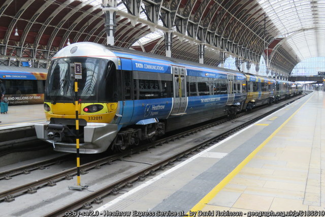 Heathrow Express at Paddington Heathrow Express at Paddington