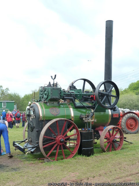 Portable steam engine