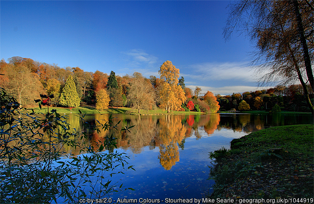 Stunning Autumn colours Stourhead