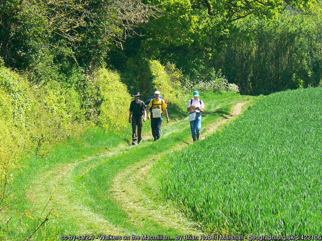 McMillan Way The man in the middle did the whole 290 miles! 